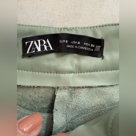 NWOT ZARA FAUX LEATHER STRAIGHT LEG PANTS - Picture 8 of 9